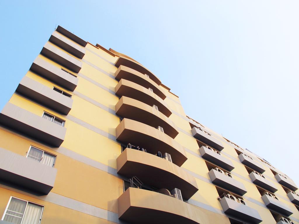 Grand Living Place Бангкок Экстерьер фото
